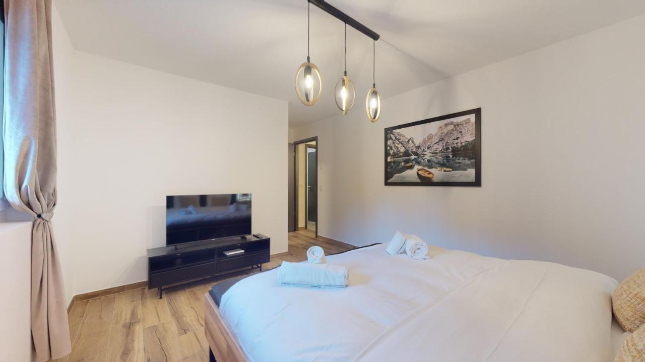 Apartment Spacious - Beautiful Terrace With View